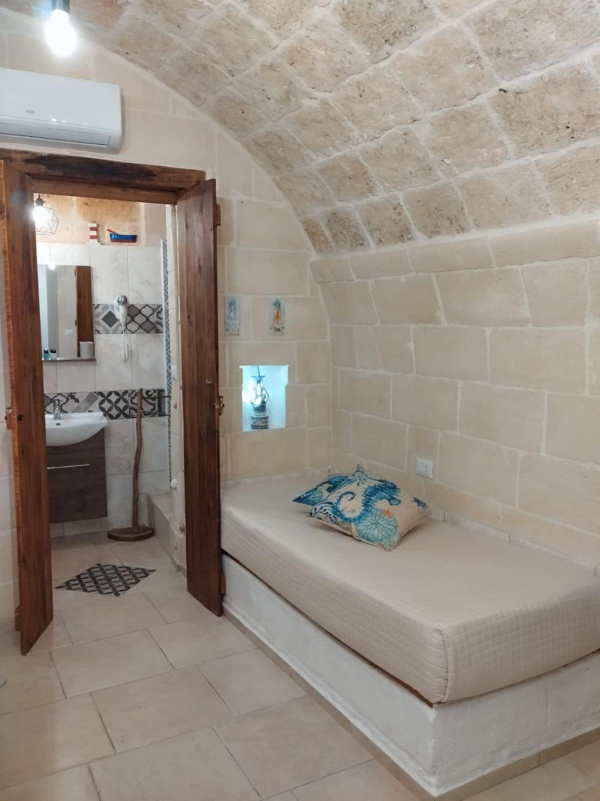 Dimora Don Camillo Apartment Monopoli Exterior photo